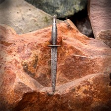 Kommando Dolch Pin Anstecker