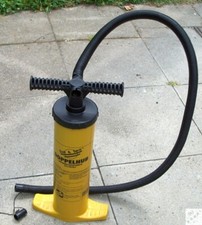 Pumpe Schlauchboot Doppelhub 2x2000 cm³ Luftmatratze saugen und pumpen _fp