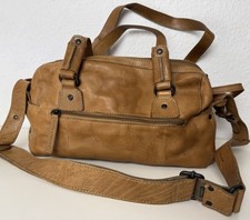 Aunts & Uncles Leder