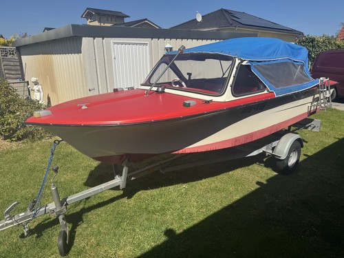 Motorboot trainer 40 ps - trainer, ii