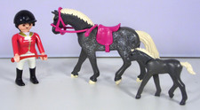 PLAYMOBIL Figur Reiterin mit Pferd Sattel Zaumzeug und Fohlen zu Reiterhof #26