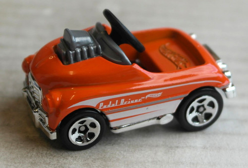 Hot wheels pedal - wheels, driver