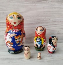 Nistpuppen, handbemalte