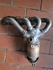 Auspuffkrümmer Krümmer Katalysator VW GOLF 5 (V) 1,4l  Motor: BND  036131703G