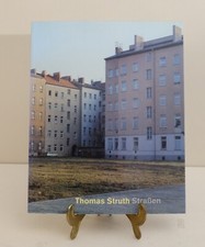 Thomas Struth, Straßen, Fotografie 1976 bis 1995, Kunstmuseum Bonn 1995
