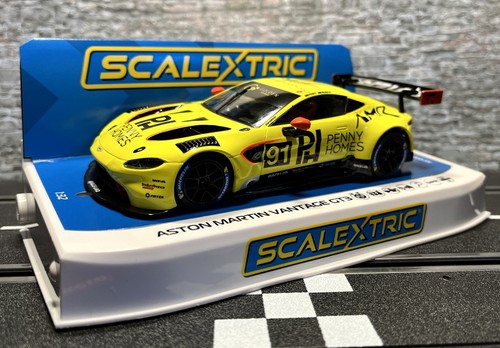 Slotcar scalextric aston - 1/32,