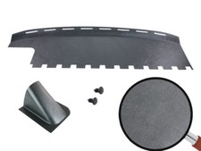 Hutablage mit Tankstutzen