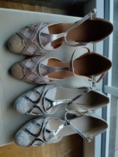 Tango Tanzenschuhe Größe 40 (2 Paar Schuhe Kostet 25€)