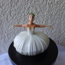 Kleine Porzellan Schmuckdose