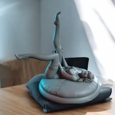 Bettie Page Pin-Up Statue