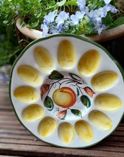 Eierplatte für 12 Eier Aus Keramik mit Motiv Eines Apfel