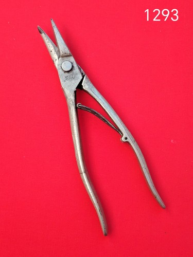 Antikes altes werkzeug uralter - antikes,