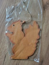 Eichhörnchen aus Holz - schöne Herbst-Deko