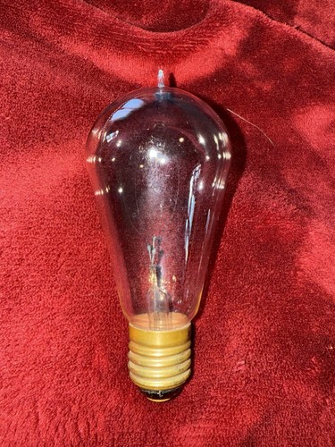 Alte kohlefadenlampe mit - alte,