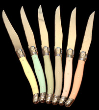 LAGUIOLE STEAKMESSER 6-TEILIG EDEL BESTECK SET PASTELLFARBEN FRANCE EDELSTAHL