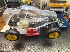 Kyosho Burns 4 WD RC 1:8