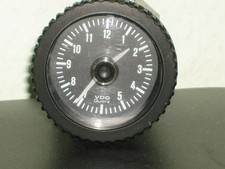 Quarzuhr Hersteller VDO für