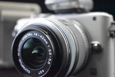 [US Duty Paid] Olympus PEN