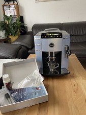 Jura F90 Kaffeevollautomat Mit Profi-Auto-Cappuccinatore