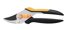 Fiskars Solid Bypass-Gartenschere Metall P331