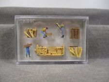 Preiser Spur H0 10707 Landschaftsbau-Set Beim Stapeln von Brennholz in OVP