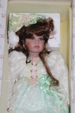 Künstlerpuppe aus Porzellan