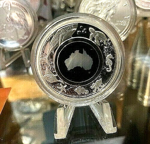 Mother pearl australian - of,