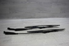 Wischerarm Satz vorne 8200071212A / 8200030394 Renault Clio 2 BI / B65 Bj,03