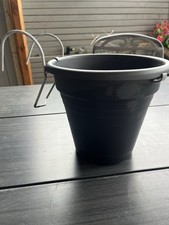 Pflanztöpfe,  Hängetopf aus
