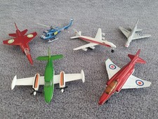 6 Flugzeuge Hubschrauber