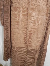 Pelzmantel Breitschwanz