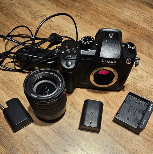 Panasonic lumix gh5 - panasonic,