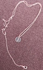 Halskette mit Buchstaben "J"