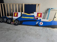 Autobett mit Rahmen und Matratze 90x200 Junge, blau und gelb, sehr gutem Zustand