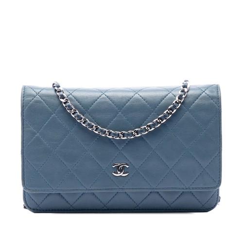 Chanel quilted lambskin - cc,