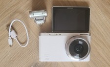 Samsung NX Mini 20.9MP Digital