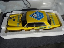 Mercedes AMG 300SEL 6.9, gelb