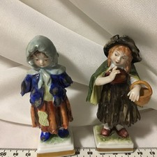  2 PORZELLAN Figuren