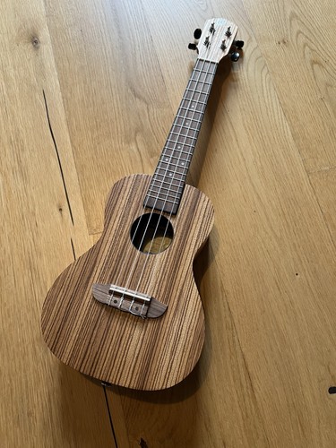 Cascha sopran ukulele zebra - cascha,