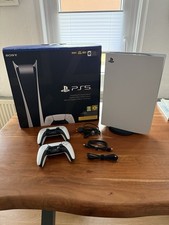 Sony PlayStation 5 Digital Fat Edition + 2 DualSense Controller 825 GB