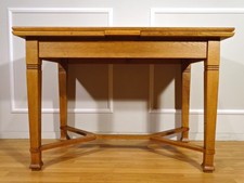 HANNIS ANTIQUE STORE /