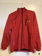 Rote Jack Wolfskin Jacke