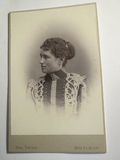 Bad Magpie - young beautiful