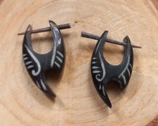 Tribal-Ohrringe aus echtem Horn 2,5 cm, braun/schwarz