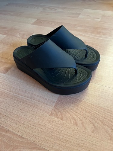 Crocs brookly platform flip - brookly,