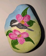 Bemalter Stein, Vogel und