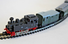 Zug aus Güter- und Personenwagen TRIX & Arnold & Lok Fleischmann Piccolo, Spur N