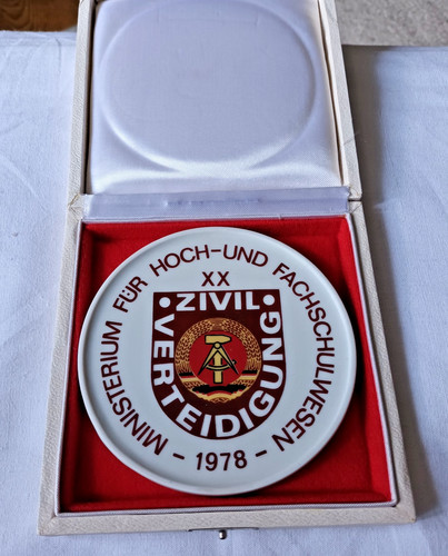 Ddr porzellanmedaille zv - ddr,