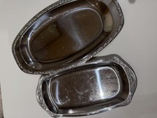 2 Edelstahl Servierplatten /