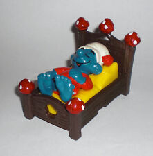 40240 Super-Schlumpf im Bett